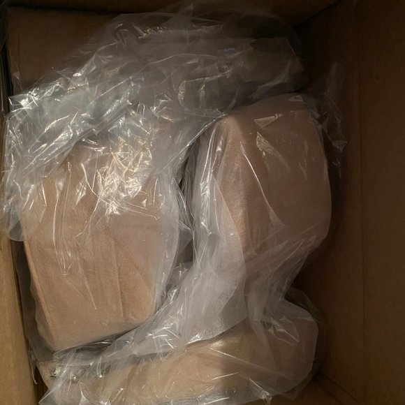 Miss Lola - Hailey - Nude - Picture 2 of 2